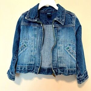 OshKosh B’Gosh Girls size 4‎ zip up Jean Jacket